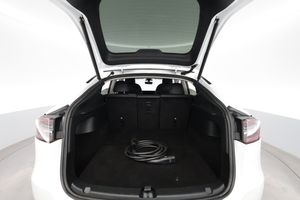 Tesla Model Y bild 25