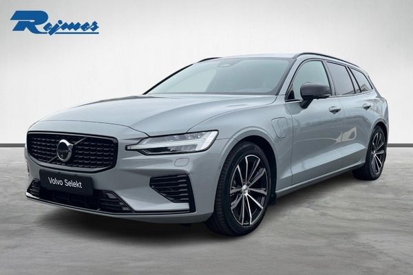 Volvo V60 T6 Plus Dark Nordic Edition - 2025
