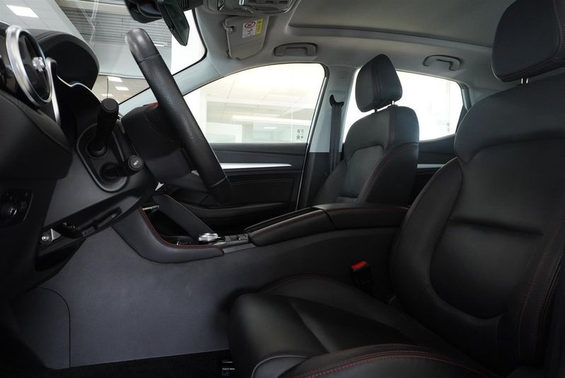 MG ZS EV bild 8