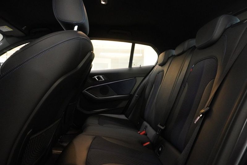 BMW 118 bild 7