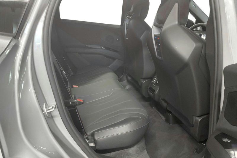 BMW iX3 bild 8