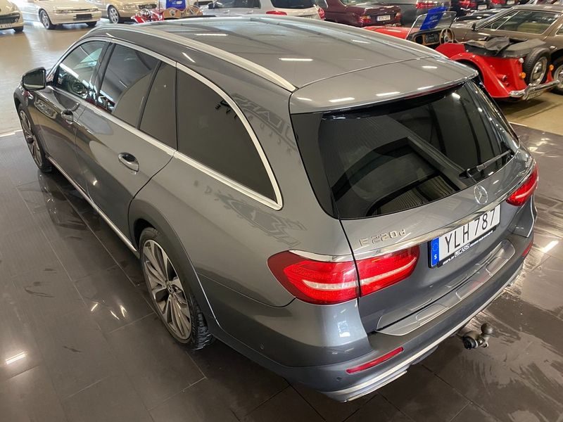 Mercedes E220 bild 3