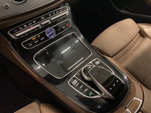 Mercedes E220 bild 25