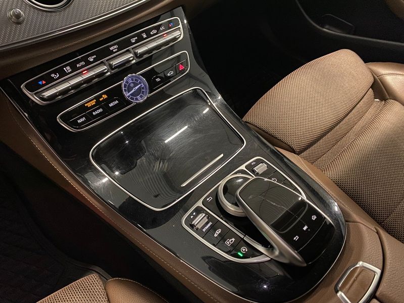 Mercedes E220 bild 25