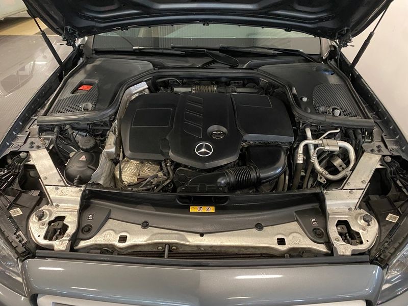 Mercedes E220 bild 23