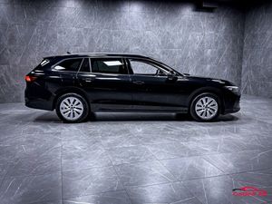 Volkswagen Passat bild 8