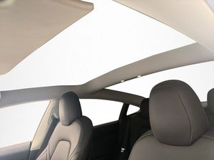 Tesla Model 3 bild 16