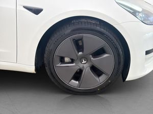 Tesla Model 3 bild 29