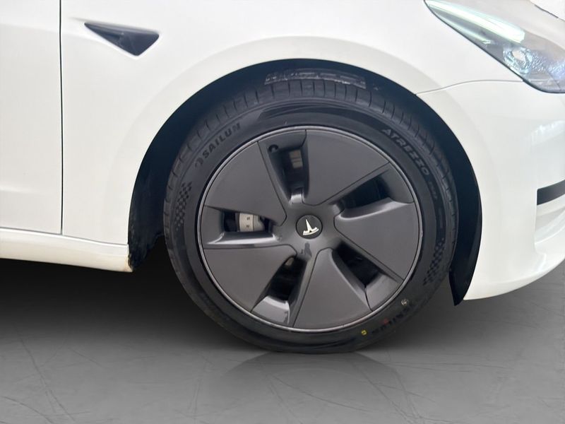 Tesla Model 3 bild 29