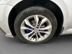 Volkswagen Passat bild 32