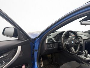 BMW 320 bild 21