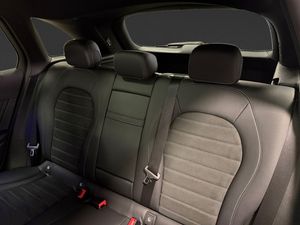 Mercedes GLC300 bild 10