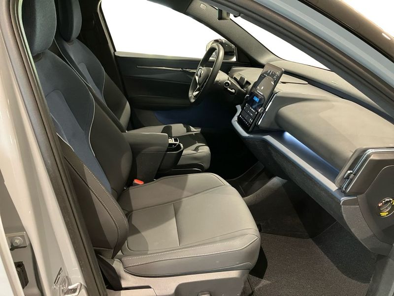 Volvo EX30 bild 5