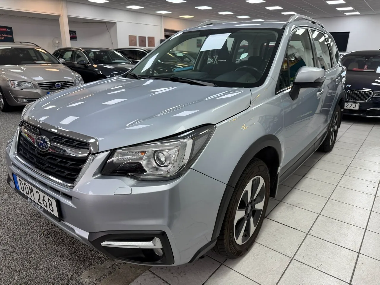 Vehicle image 18
