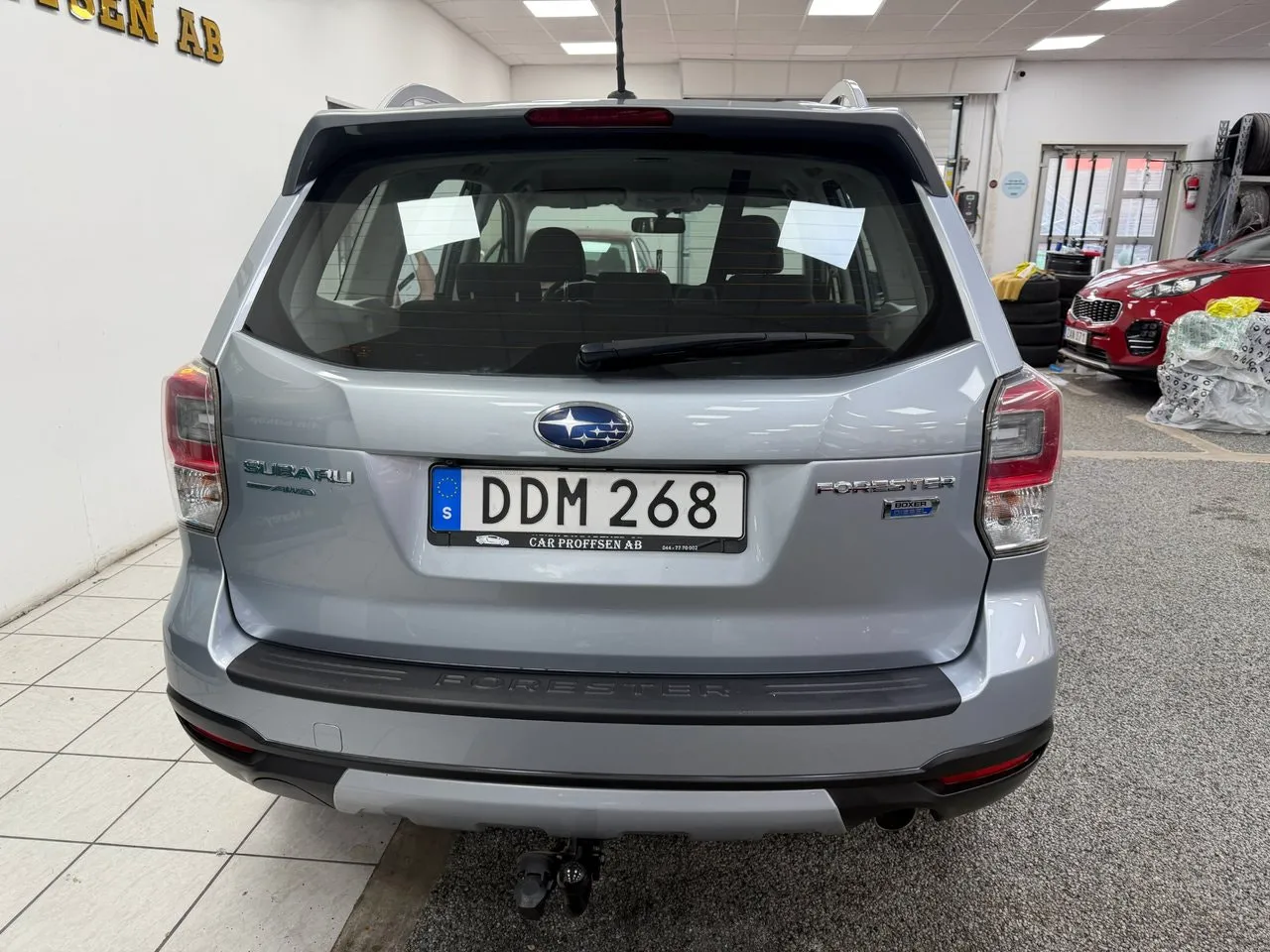 Vehicle image 15