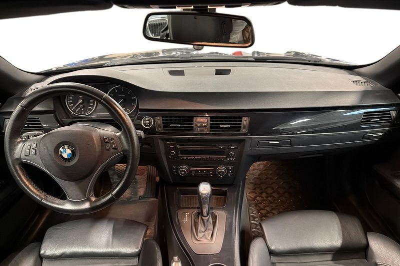 BMW 320 bild 12