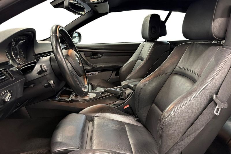 BMW 320 bild 13