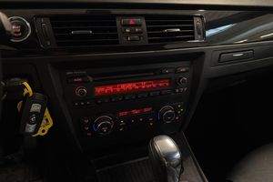 BMW 320 bild 18