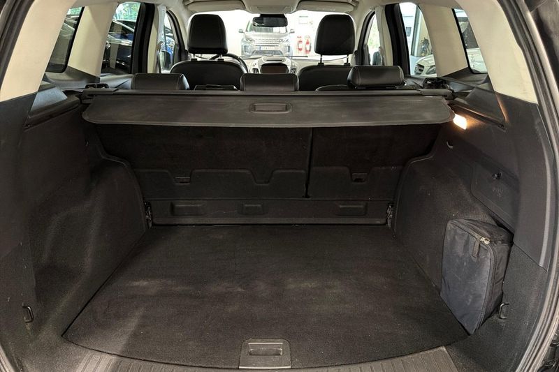 Ford Kuga bild 10