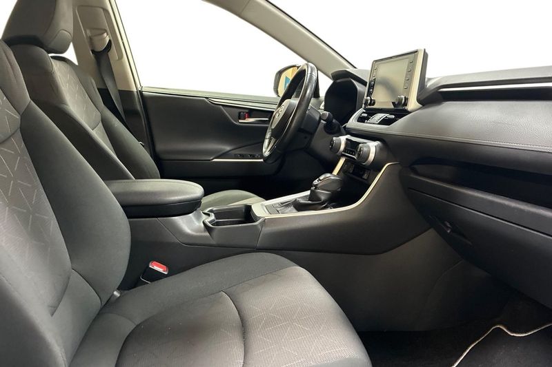 Toyota RAV4 bild 15