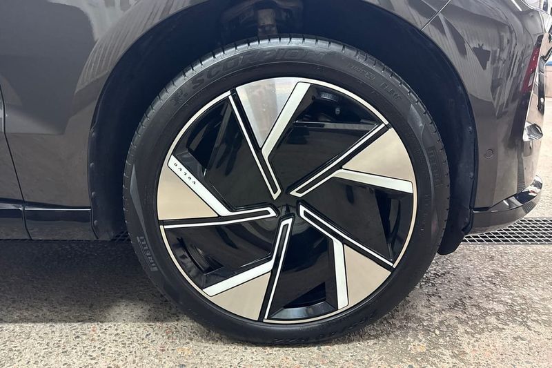 Volvo EX90 bild 17