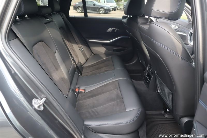 BMW 330 bild 11