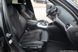 BMW 330 bild 10