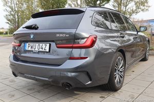 BMW 330 bild 7