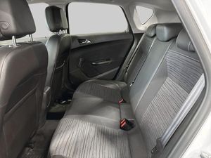 Opel Astra bild 8