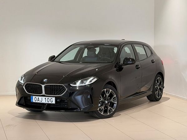 BMW 120 M-Sport Design, Rattvärme, Backkamera, Sportstolar - 2026