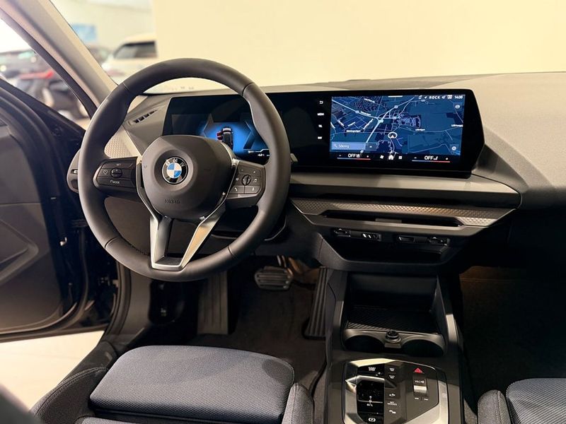 BMW 120 bild 8