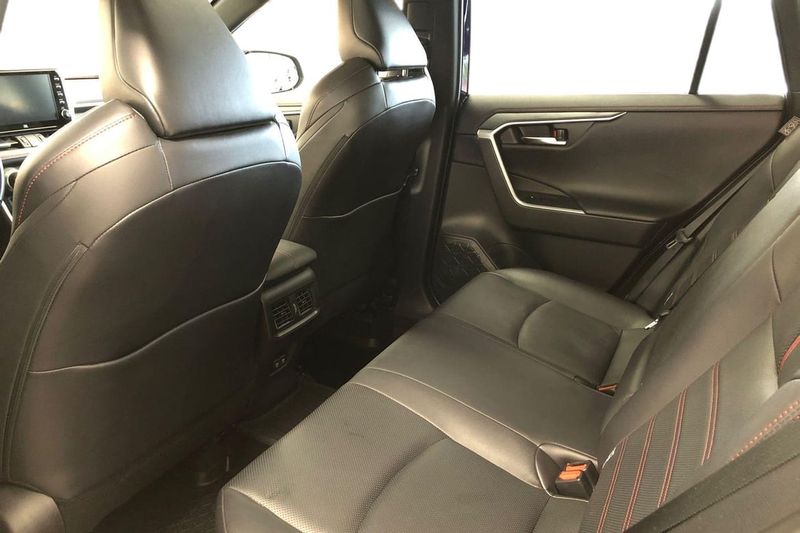 Toyota RAV4 bild 13