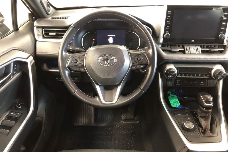 Toyota RAV4 bild 11