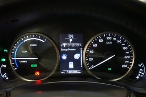 Lexus NX bild 23