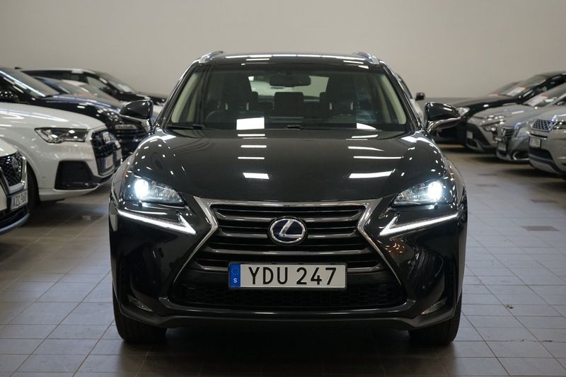 Lexus NX bild 3