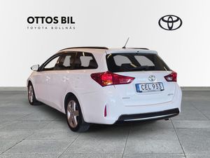 Toyota Auris bild 2