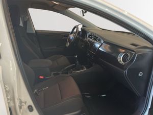 Toyota Auris bild 6
