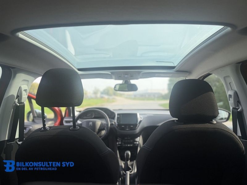Peugeot 208 bild 12