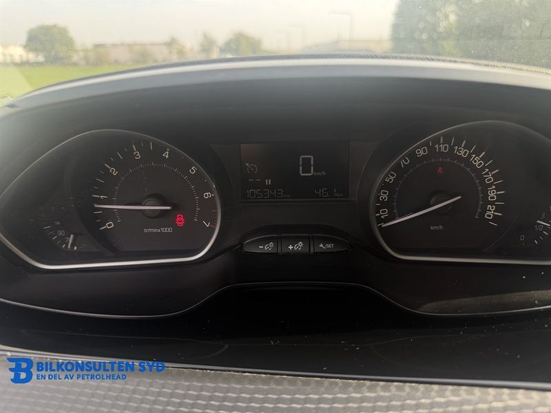 Peugeot 208 bild 11