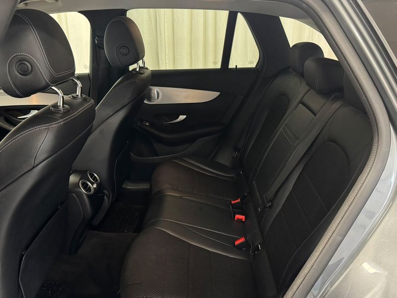 Mercedes GLC220 bild 22