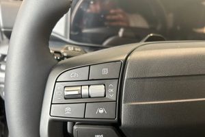 Kia K4 bild 8
