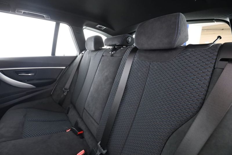 BMW 320 bild 15