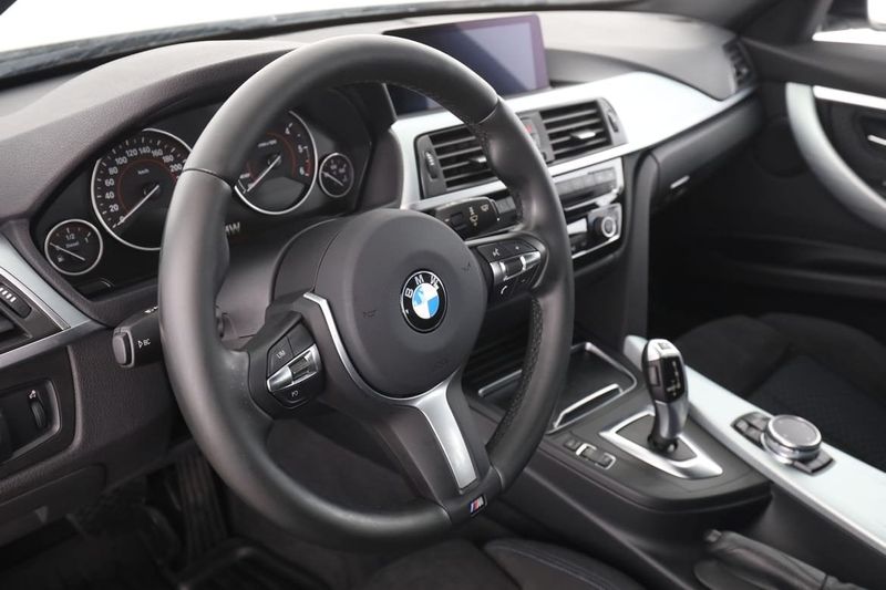 BMW 320 bild 12