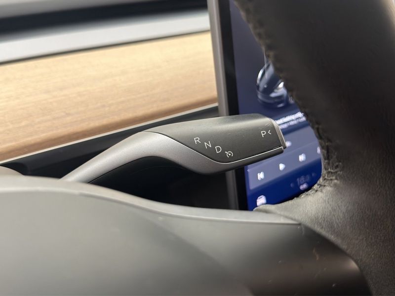 Tesla Model 3 bild 16