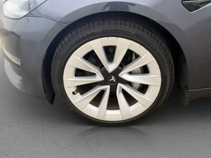 Tesla Model 3 bild 33