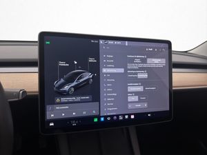 Tesla Model 3 bild 21