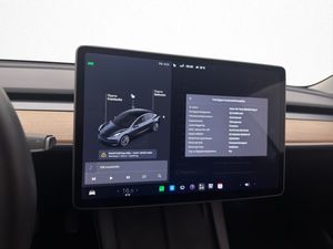 Tesla Model 3 bild 26