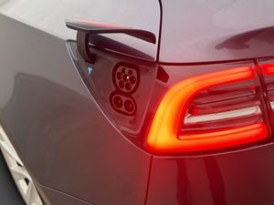 Tesla Model 3 bild 32
