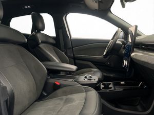 Ford Mustang Mach-E bild 27