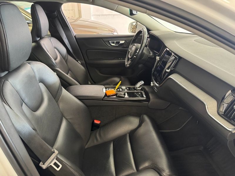 Volvo V60 bild 15